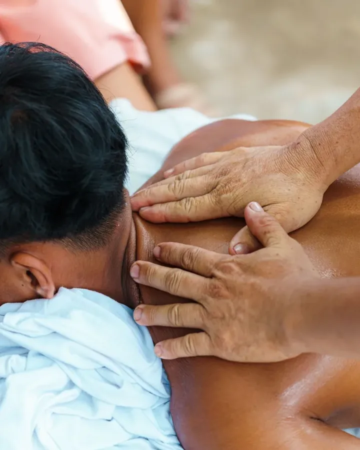 Đá nóng massage